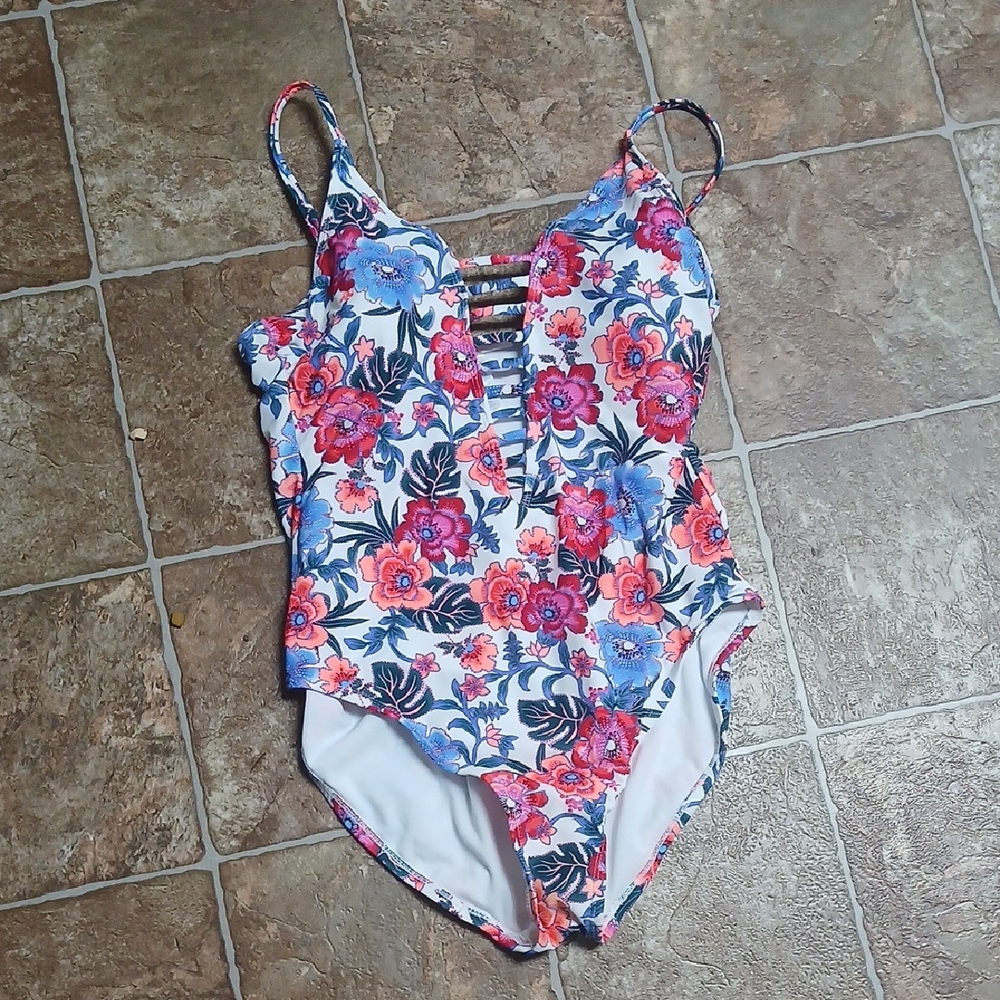 EUC Time and Tru Womens Floral One-Piece Swimsuit in Pink & Blue